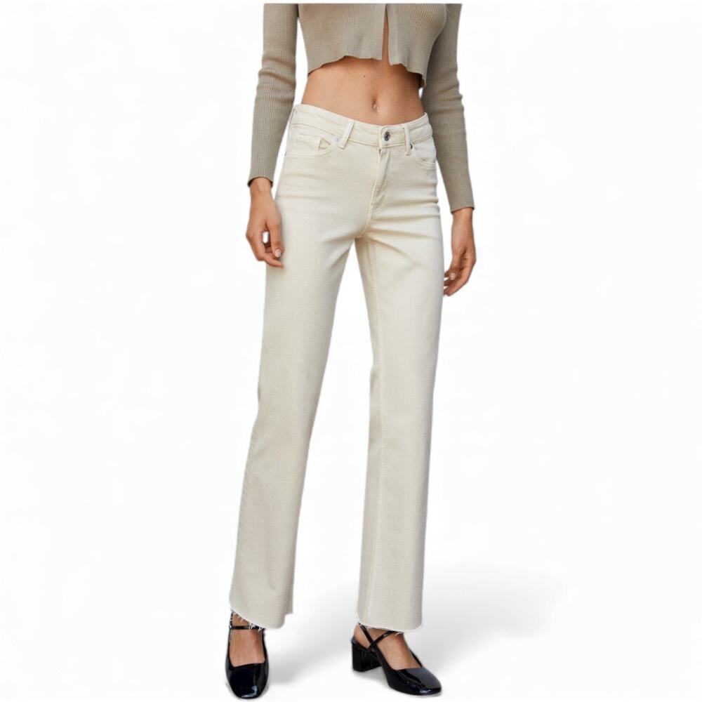 Mango Women's Medium Rise Flared‎ Leg Frayed Hem Ecru Beige Jeans Denim - Size 2